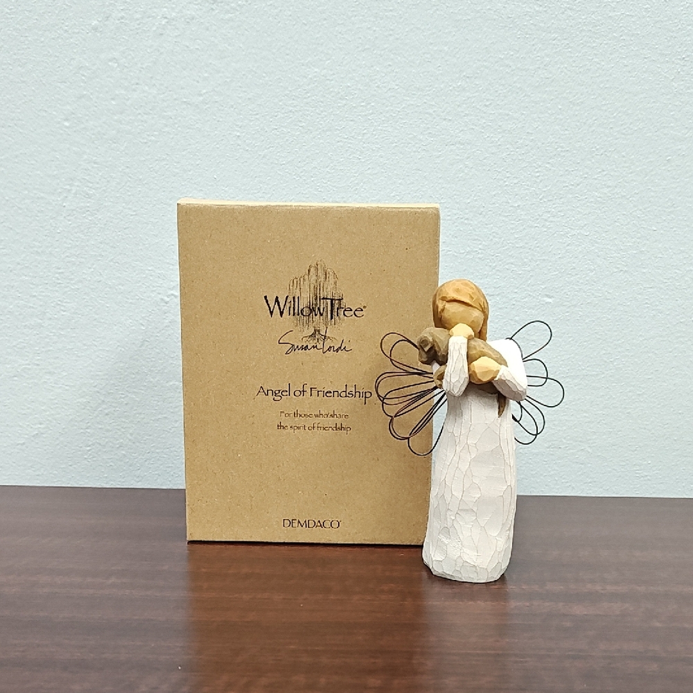 Willow Tree Angel of Friendship Animal Lover Figurine